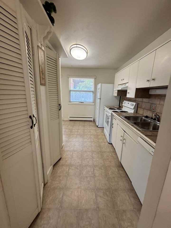 6276 W Monticello Ave - Photo 7 of 22