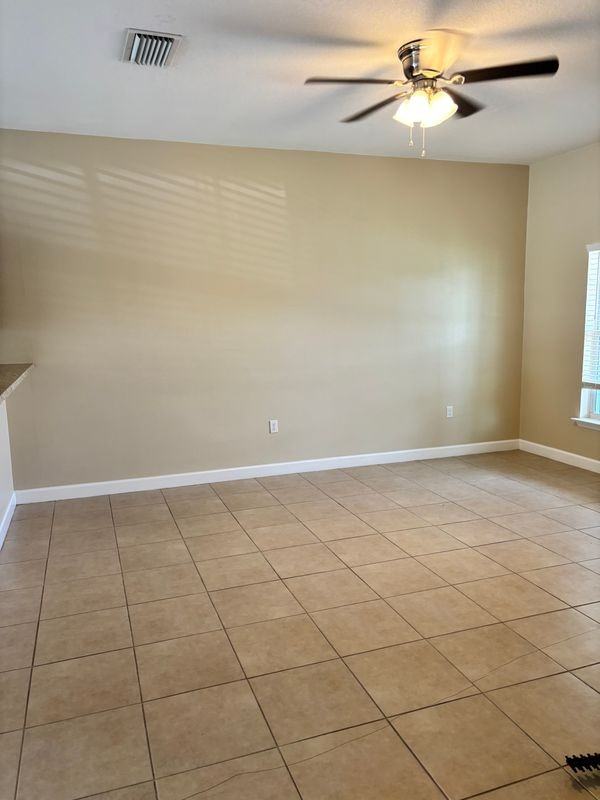1123 Normandy Dr ##A - Photo 4 of 18