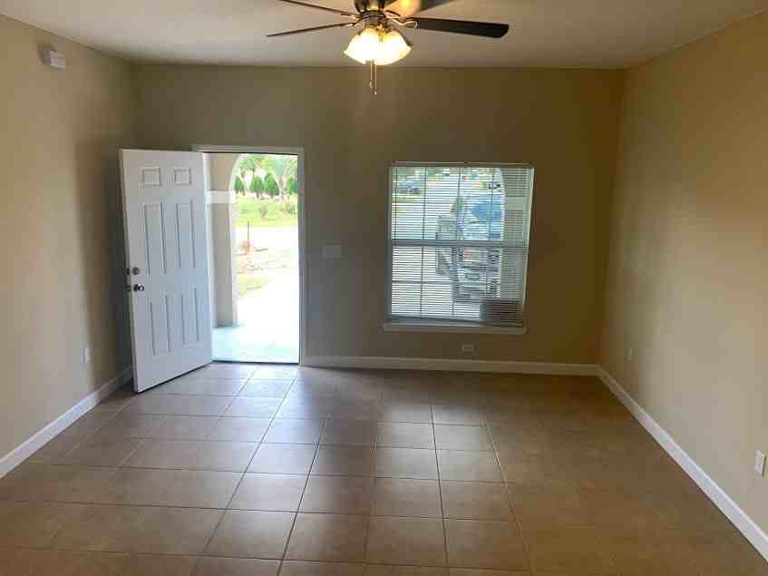 1123 Normandy Dr ##A - Photo 5 of 18