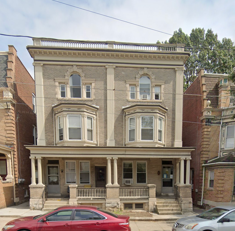 135 College Ave - Photo 2 of 3