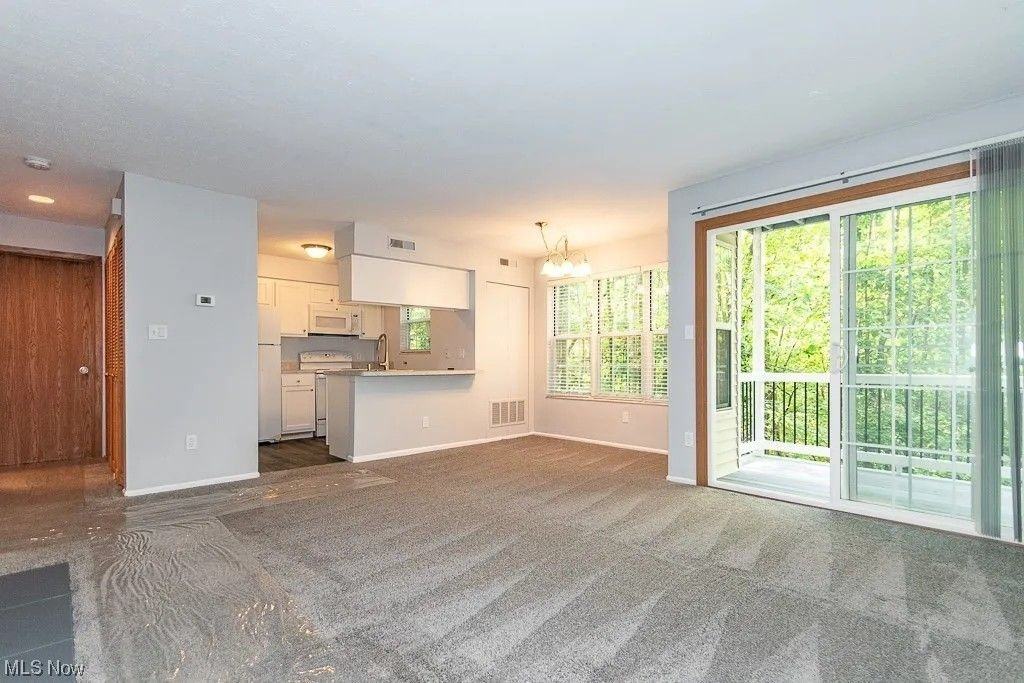 1909 Stoney Run Cir - Photo 3 of 24