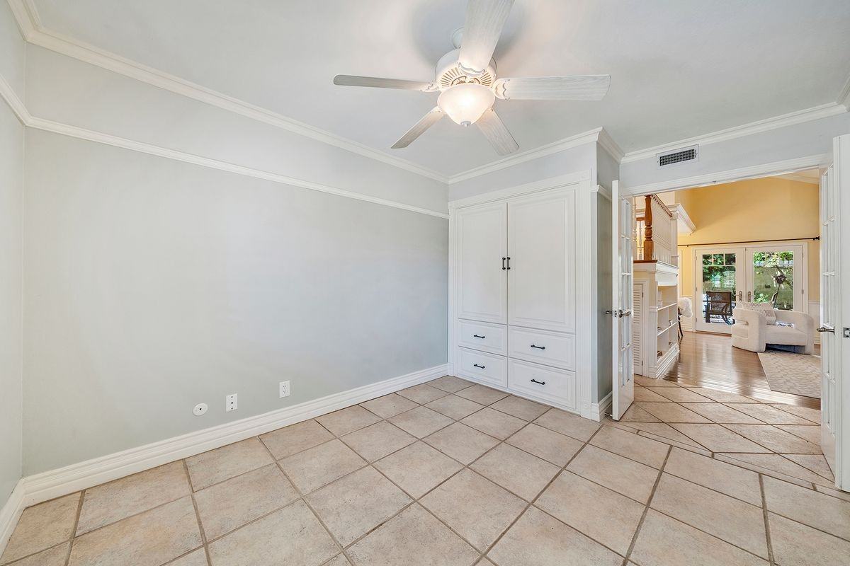3671 Provincetown Ave - Photo 7 of 45