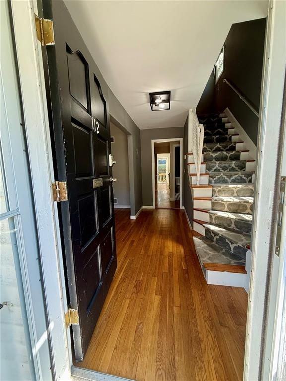112 4th St - Photo 3 of 42