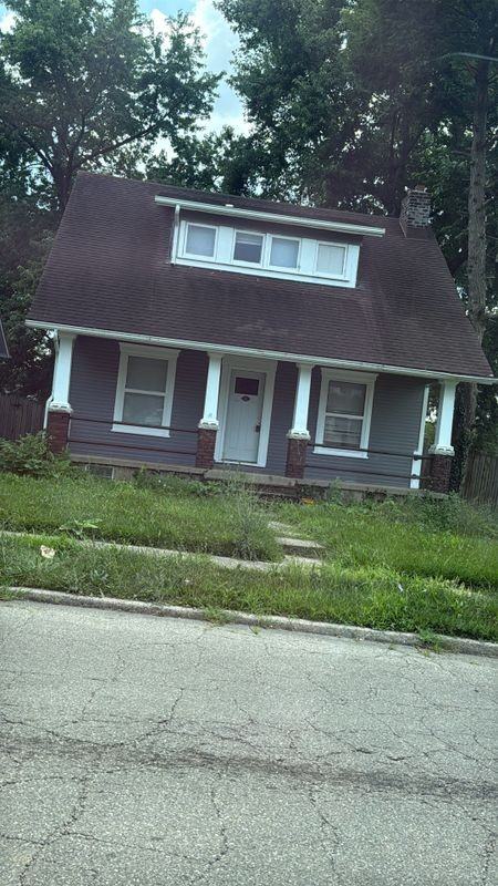 1634 Huffman Ave - Photo 6 of 6