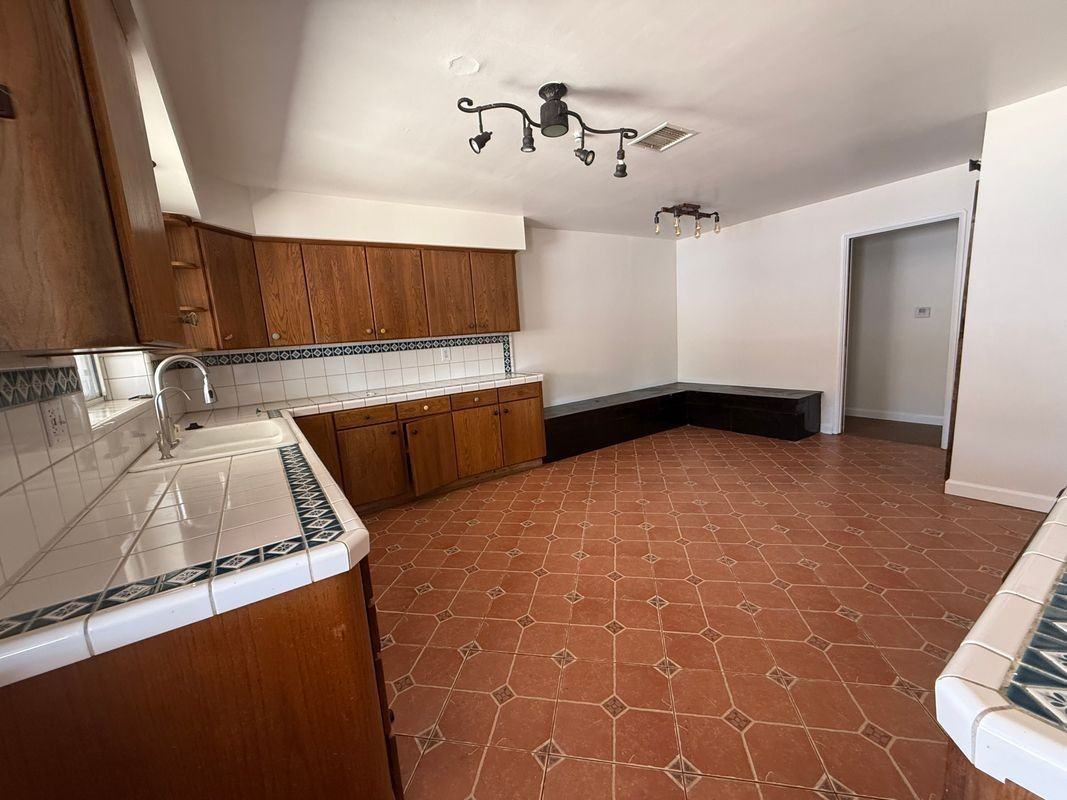 5055 Lincoln Ave - Photo 3 of 10
