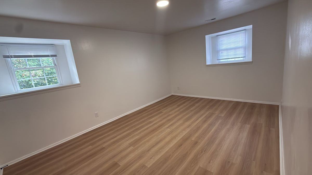 5045 Prescott Ave - Photo 6 of 9