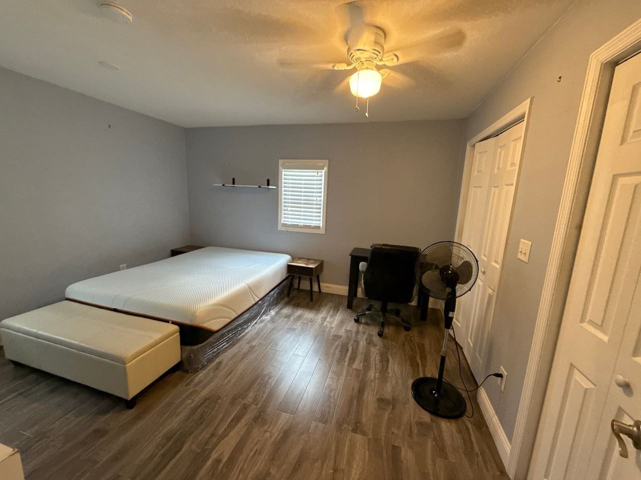 5733 1/2 Sawyer Rd - Photo 4 of 5