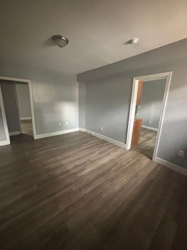 10 Sanford St ##1 - Photo 5 of 8