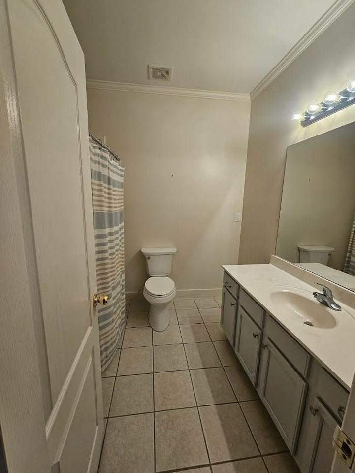 1257 Bridgewater Rd - Photo 4 of 10