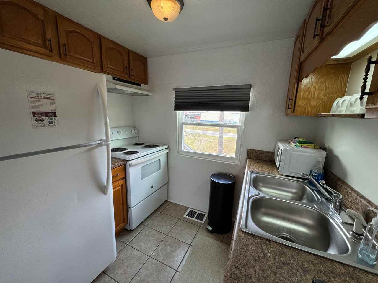 102 Craven St Ne - Photo 2 of 12