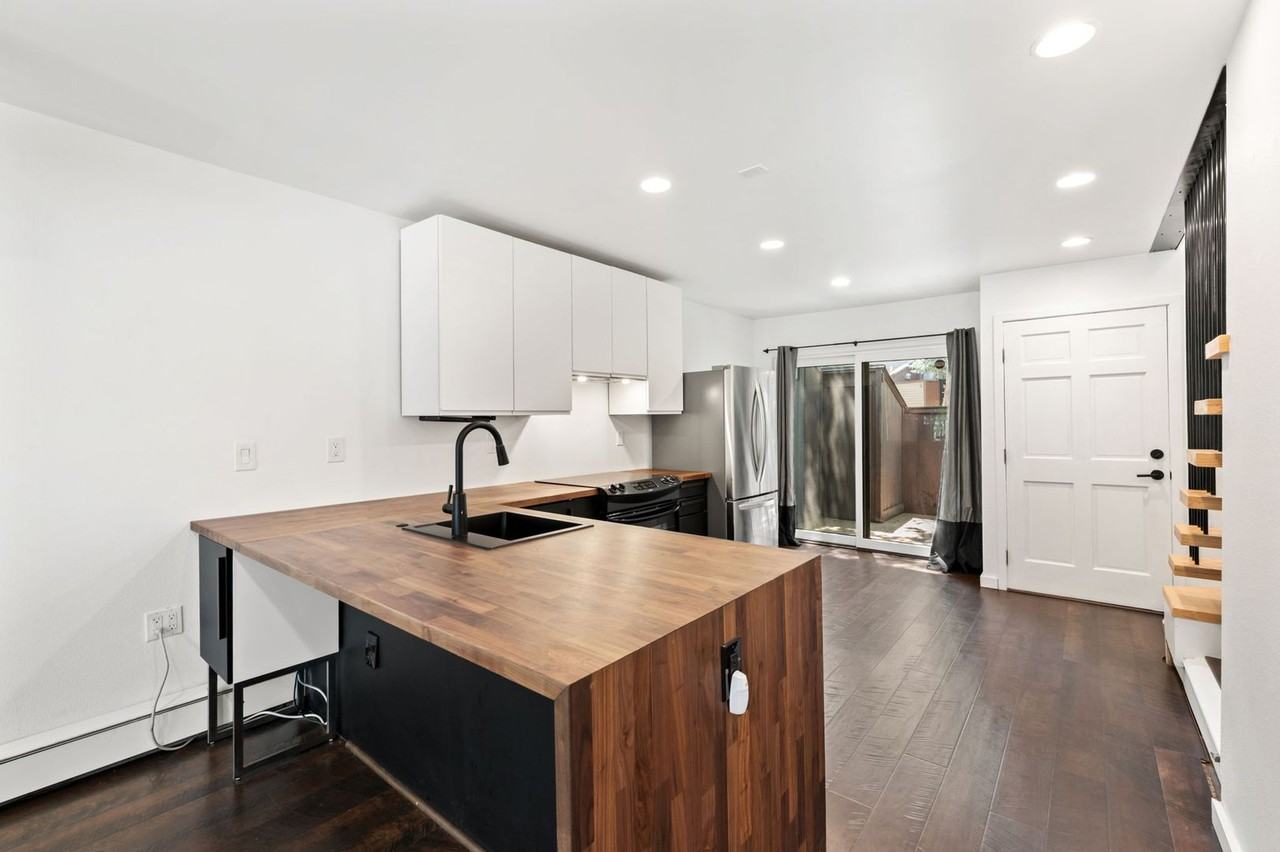350 Arapahoe Ave - Photo 4 of 38