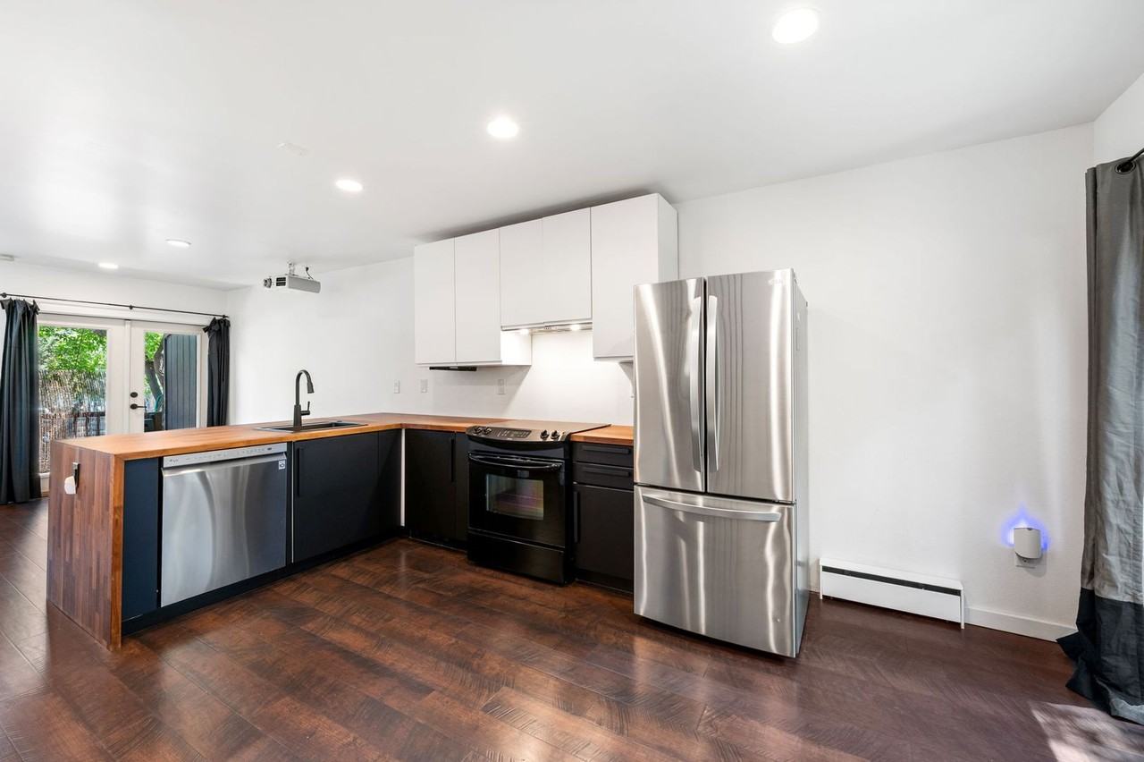 350 Arapahoe Ave - Photo 5 of 38