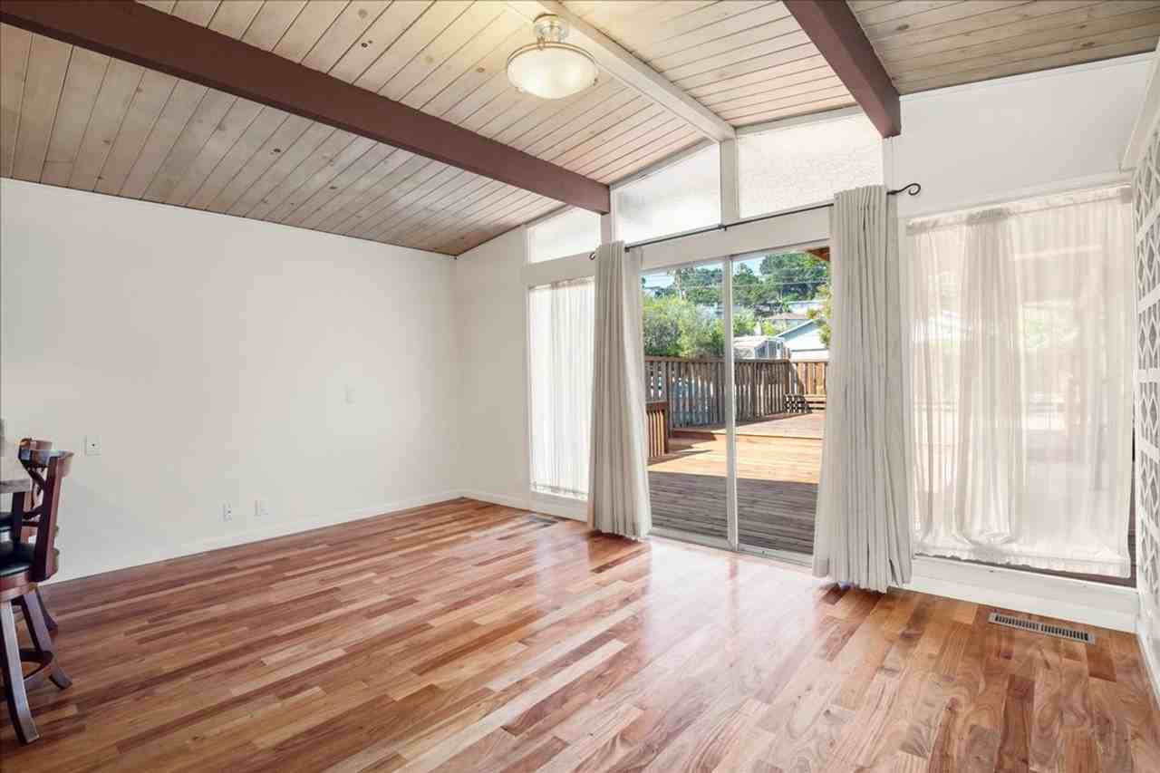 2209 Thurm Ave - Photo 5 of 25
