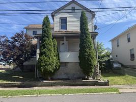 featured image of 194 Green St