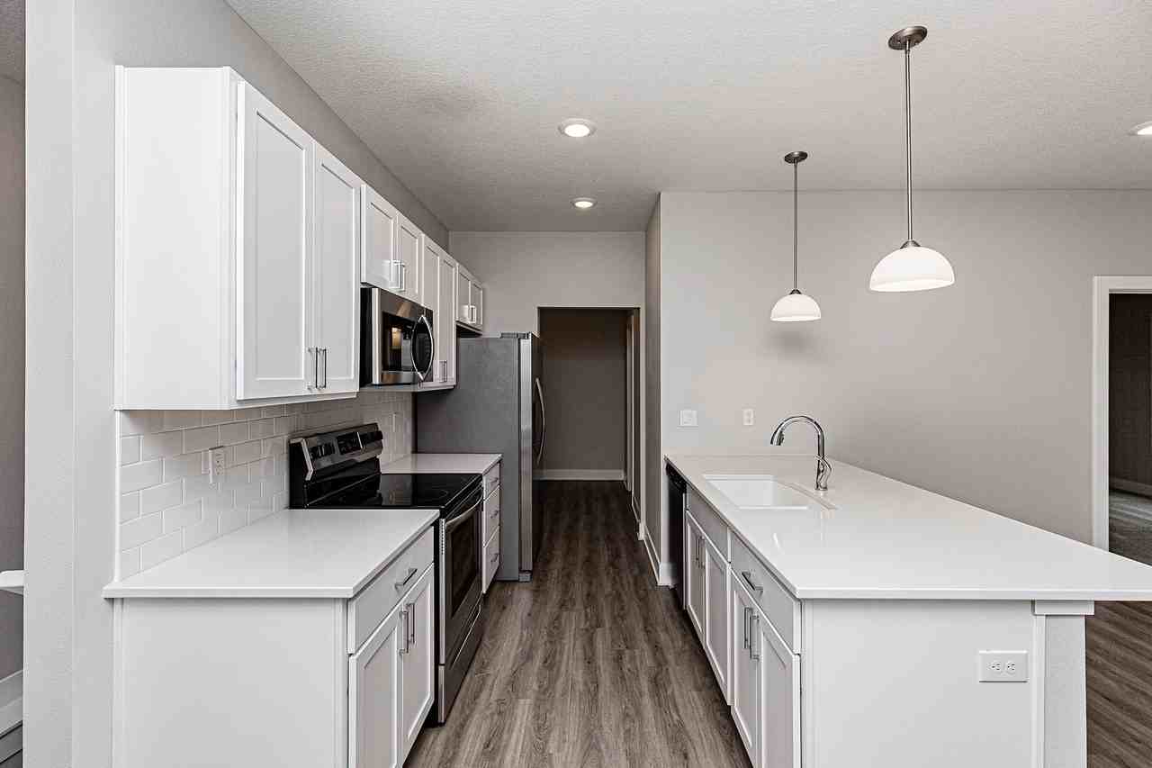 5638 Fernwood Dr - Photo 5 of 32