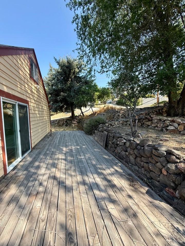 2036 Lavey St - Photo 5 of 28