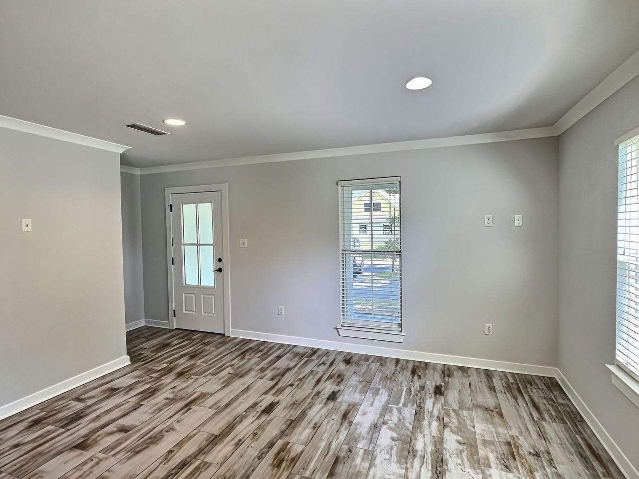 2508 Havard Rd - Photo 2 of 15