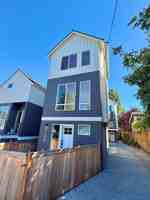 featured image of 915 N 98th St #A