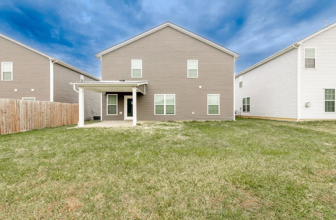 11512 Caswell Springs Way - Photo 6 of 37