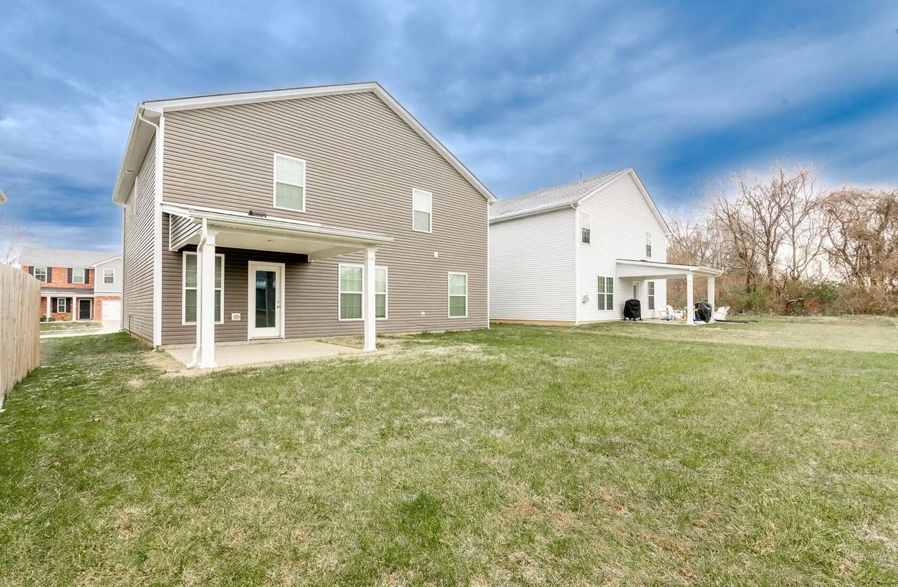 11512 Caswell Springs Way - Photo 7 of 37