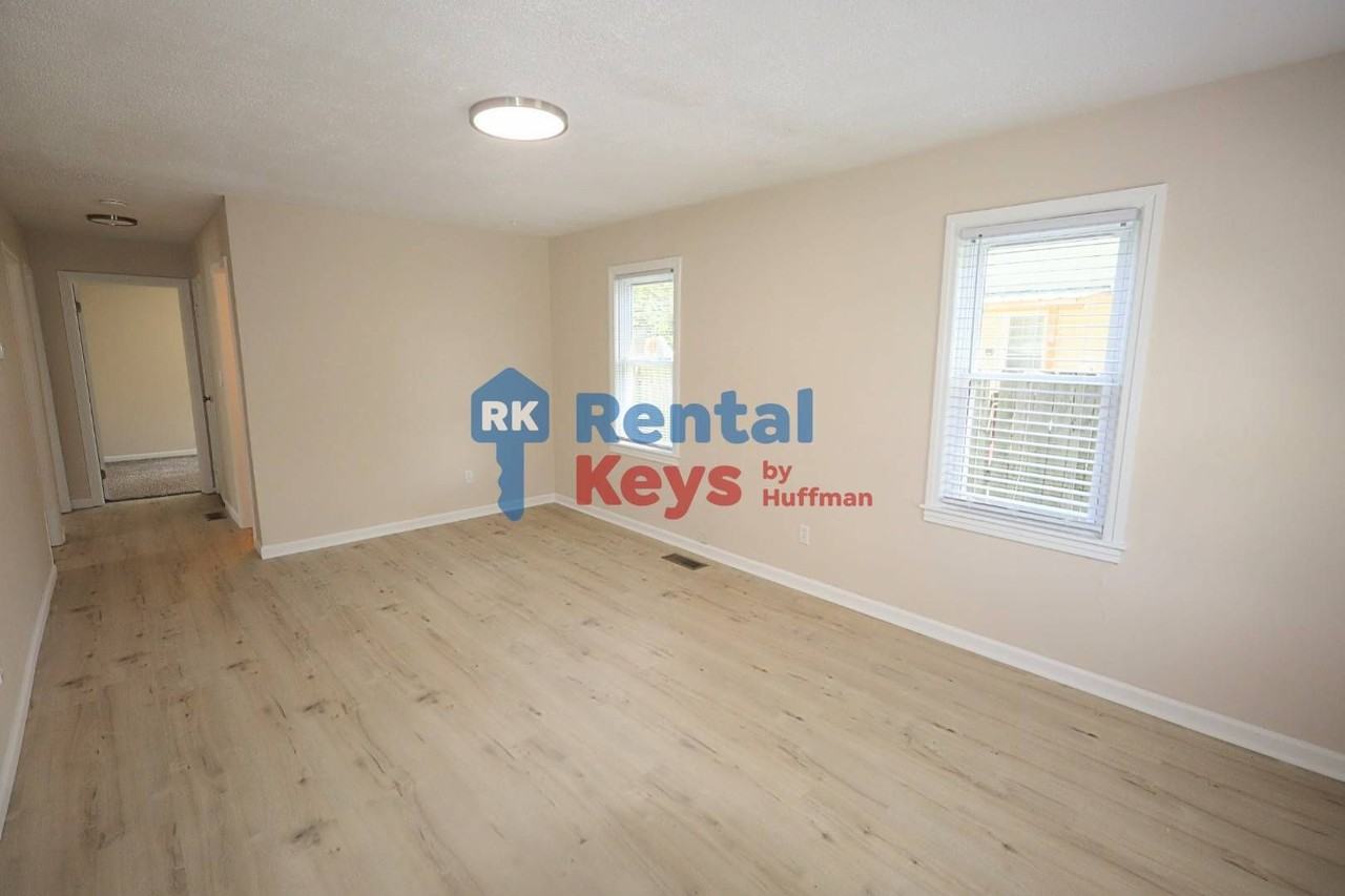 2208 Margybeth Ave - Photo 7 of 23