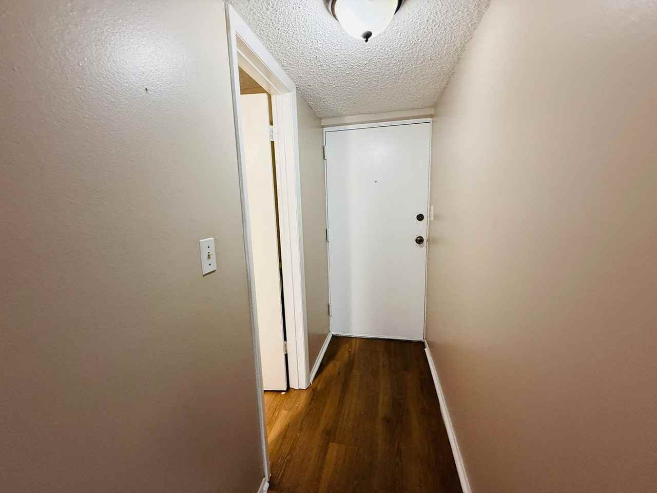 7525 Pitch Pine Cir #D - Photo 3 of 33