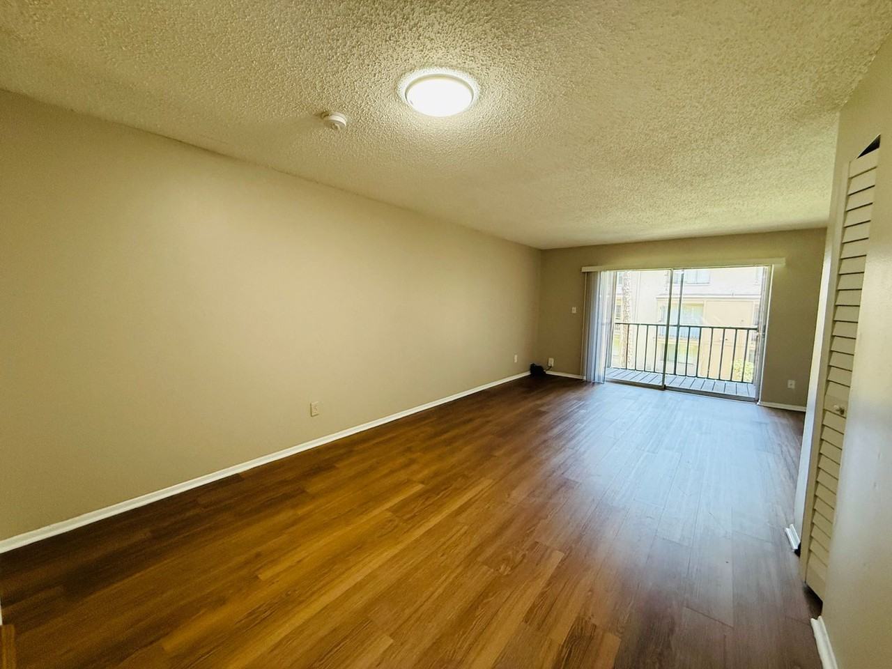 7525 Pitch Pine Cir #D - Photo 6 of 33