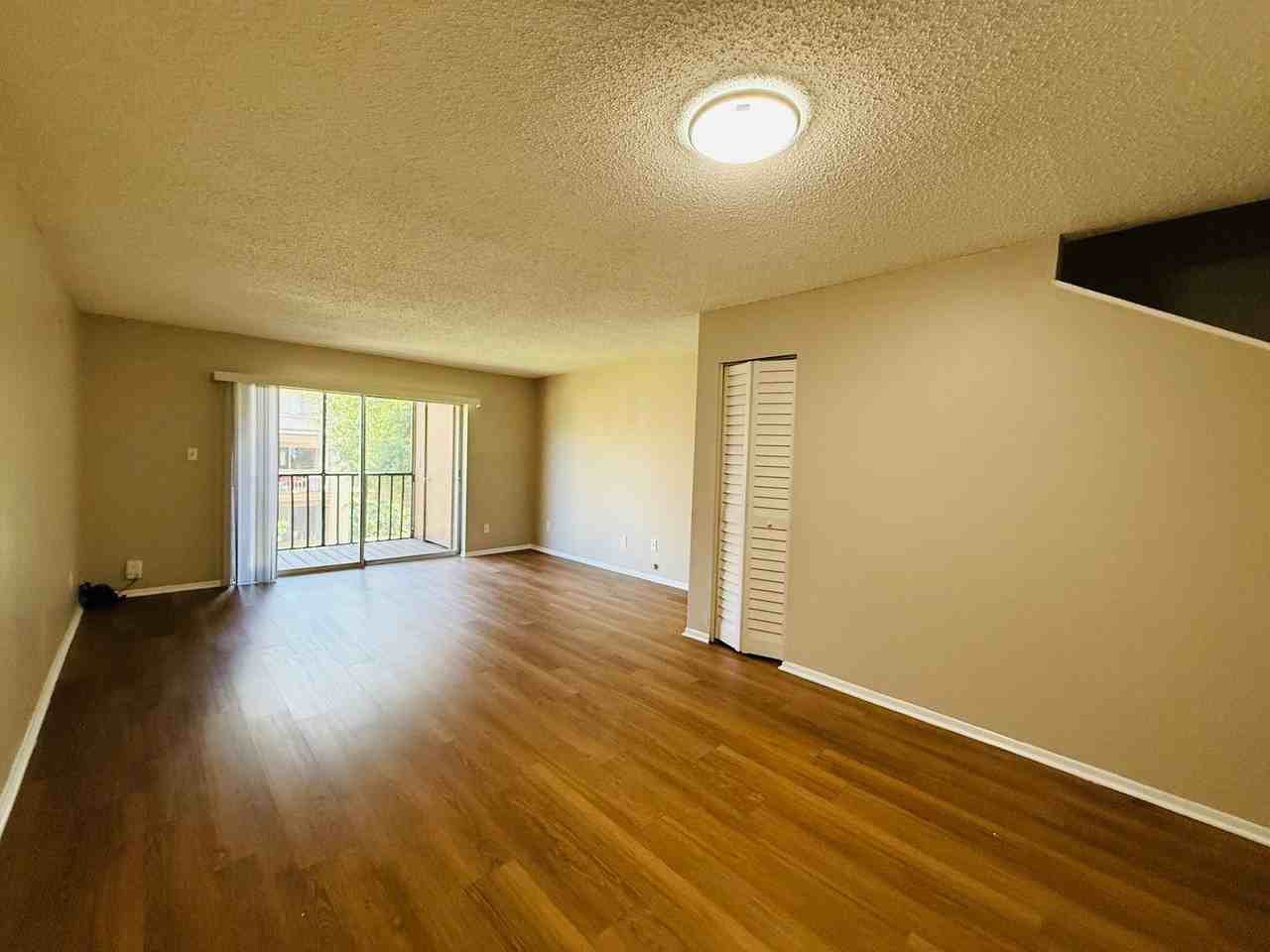 7525 Pitch Pine Cir #D - Photo 7 of 33