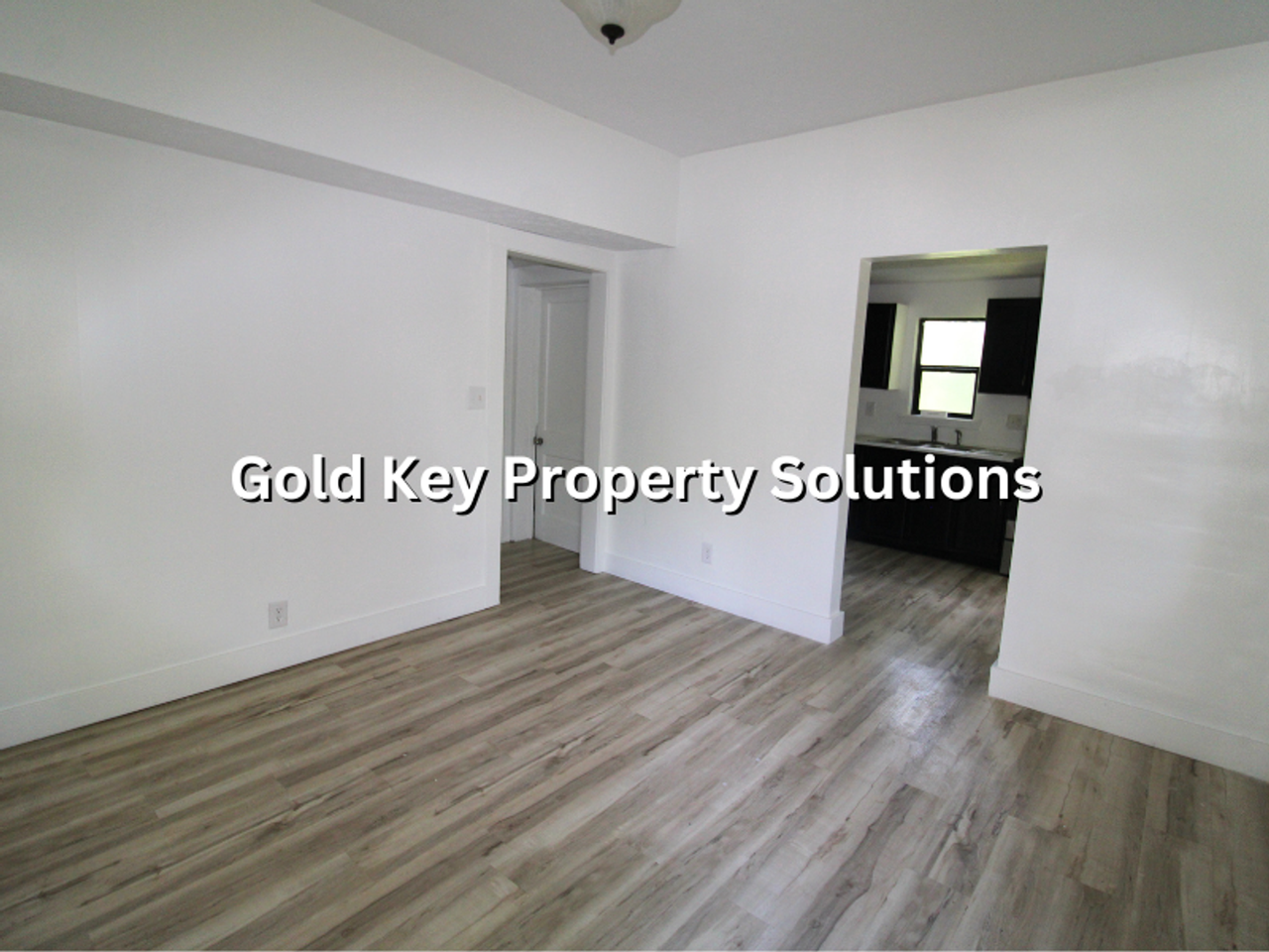 1512 Locust St - Photo 7 of 19