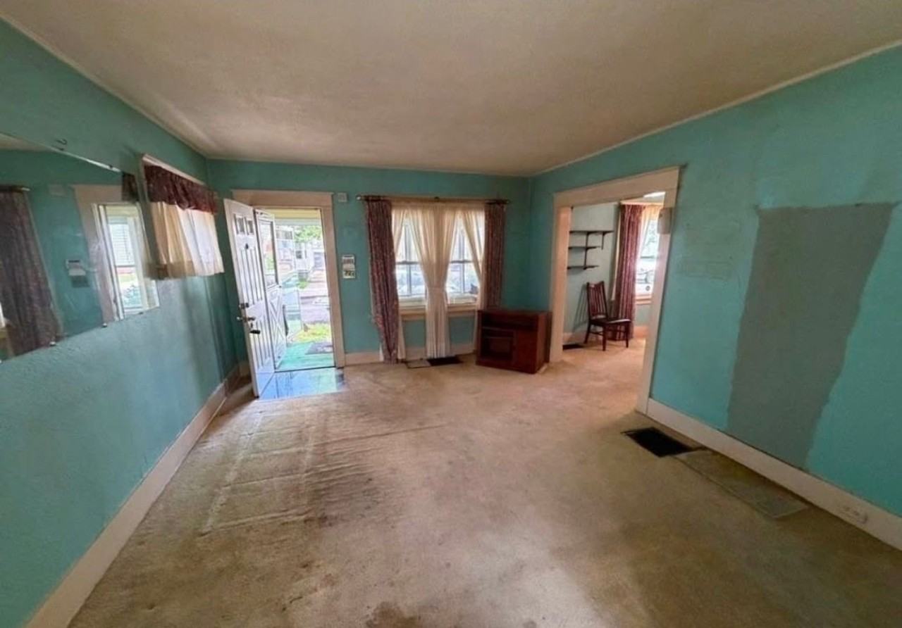 1425 Prouty Ave - Photo 5 of 22