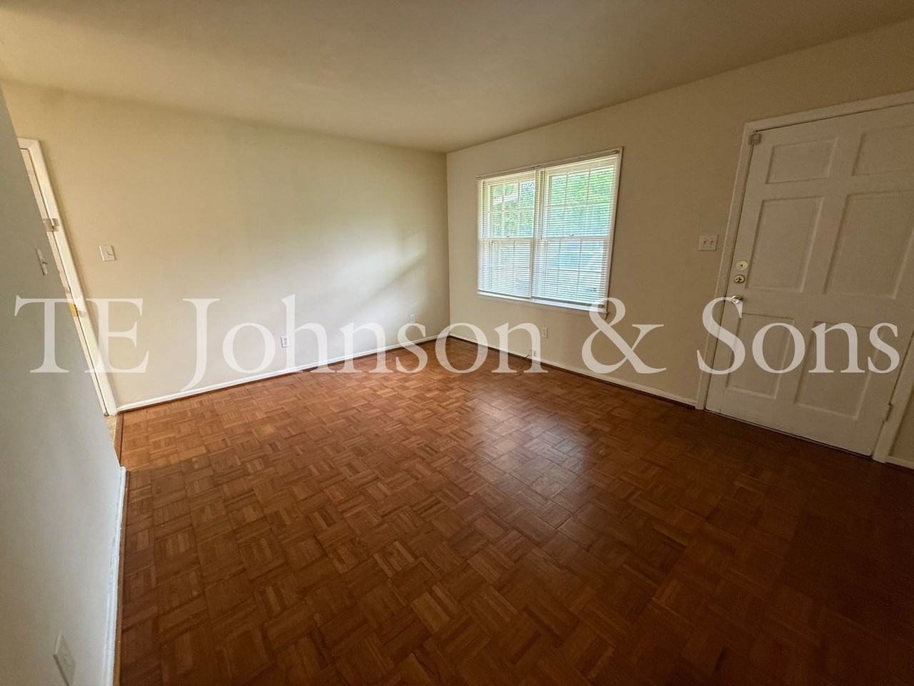4218 S Jasmin Ct - Photo 6 of 44