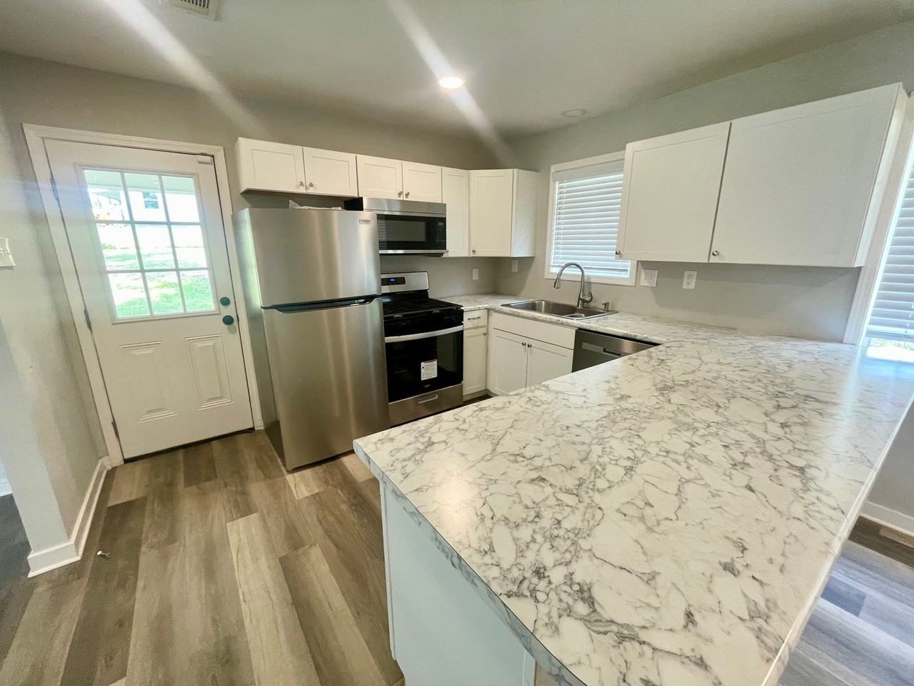 235 Baugh St - Photo 2 of 11