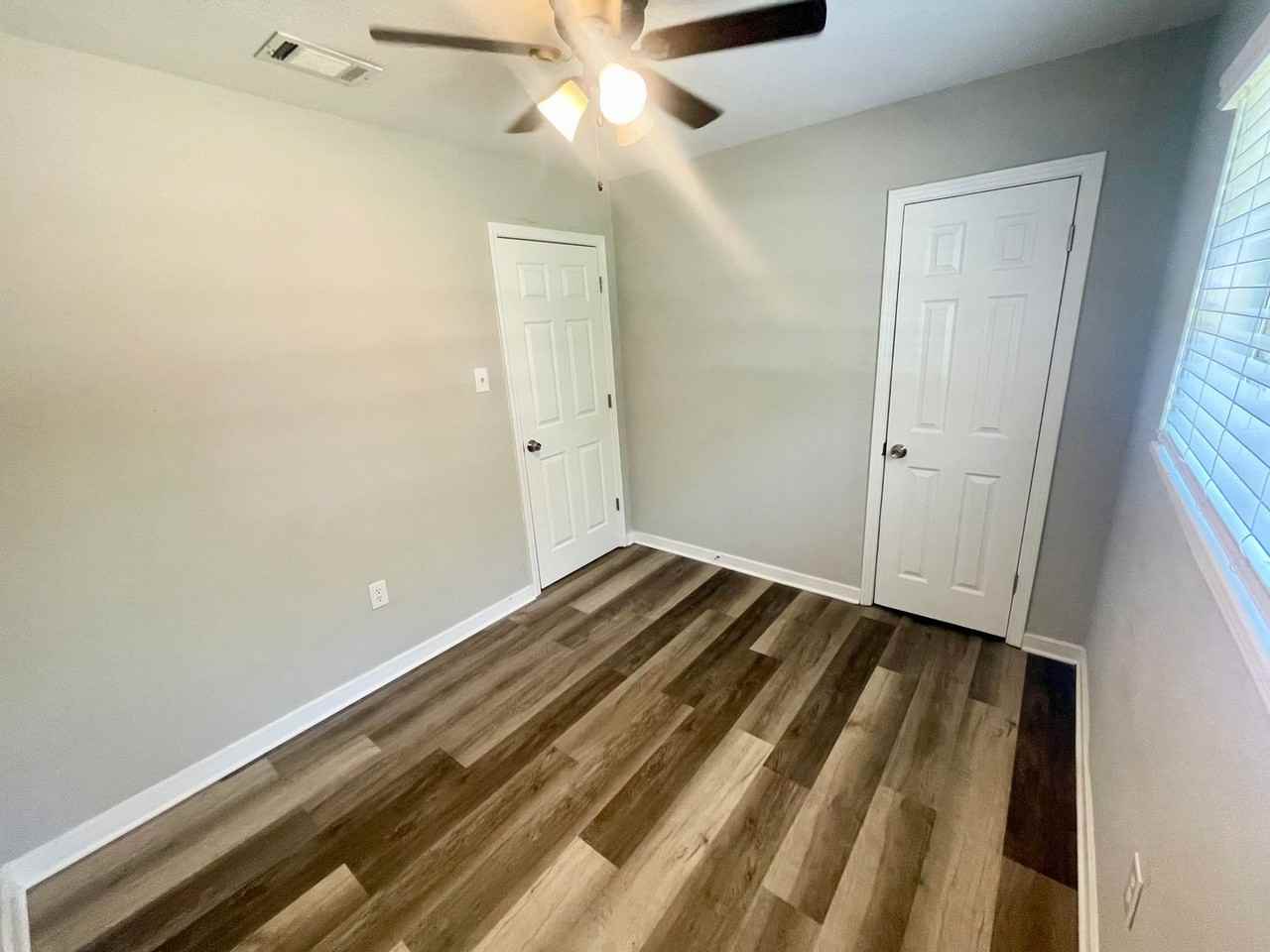 235 Baugh St - Photo 5 of 11