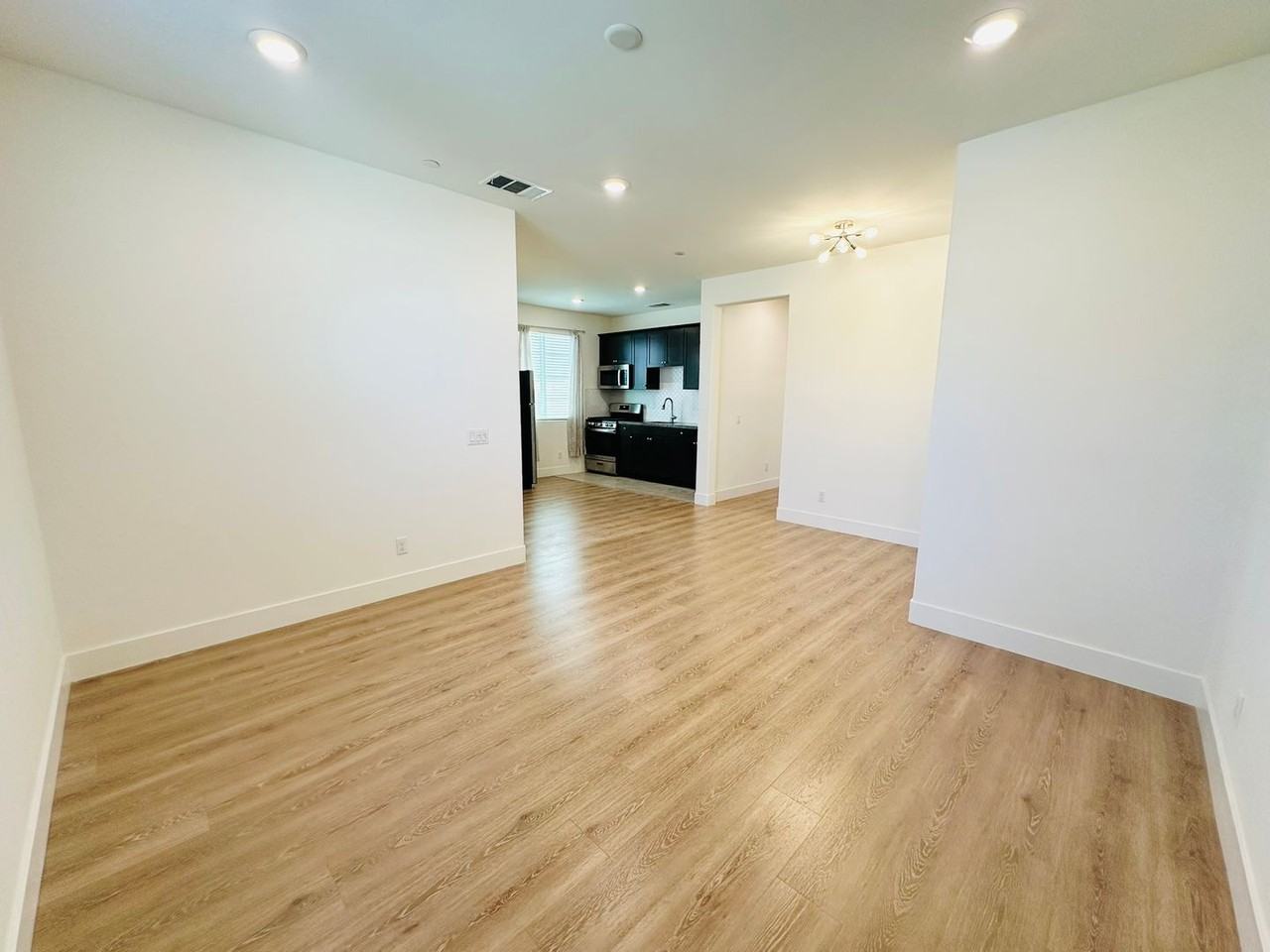 10964 Roble St #2 - Photo 6 of 25