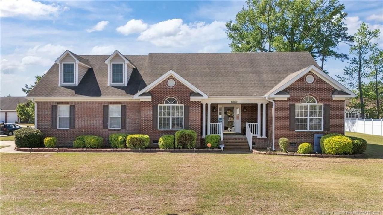 3805 Sunchase Dr - Photo 2 of 41