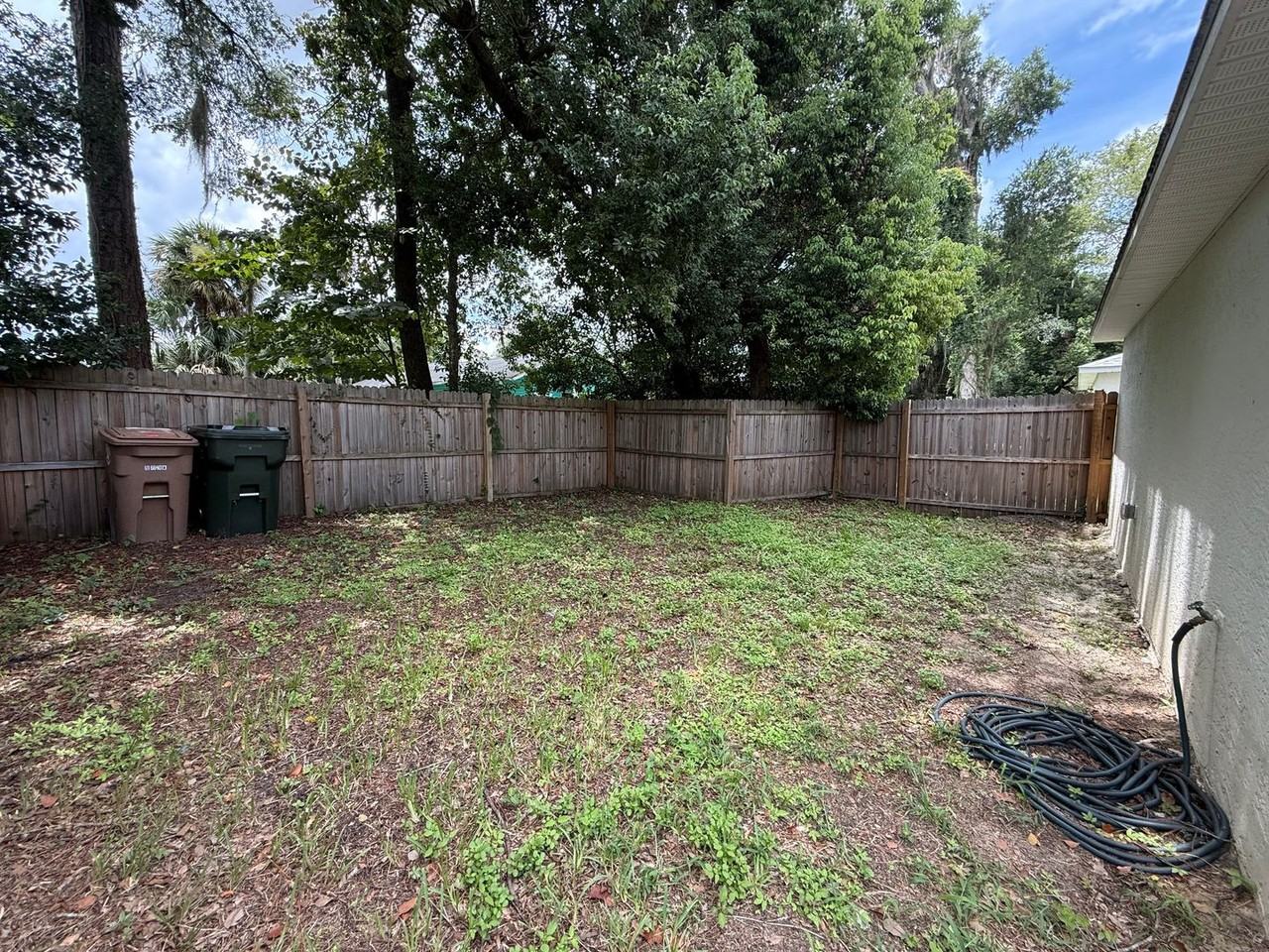 986 Nw 1st St - Photo 5 of 21