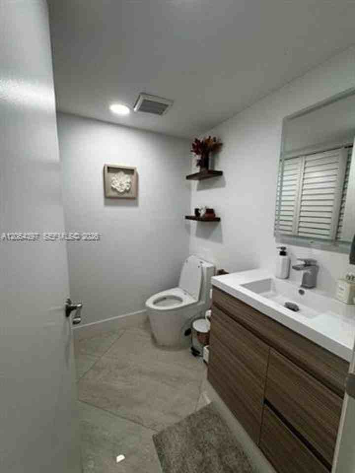 15375 15375 SW 105th Ln th 4 - Photo 5 of 17