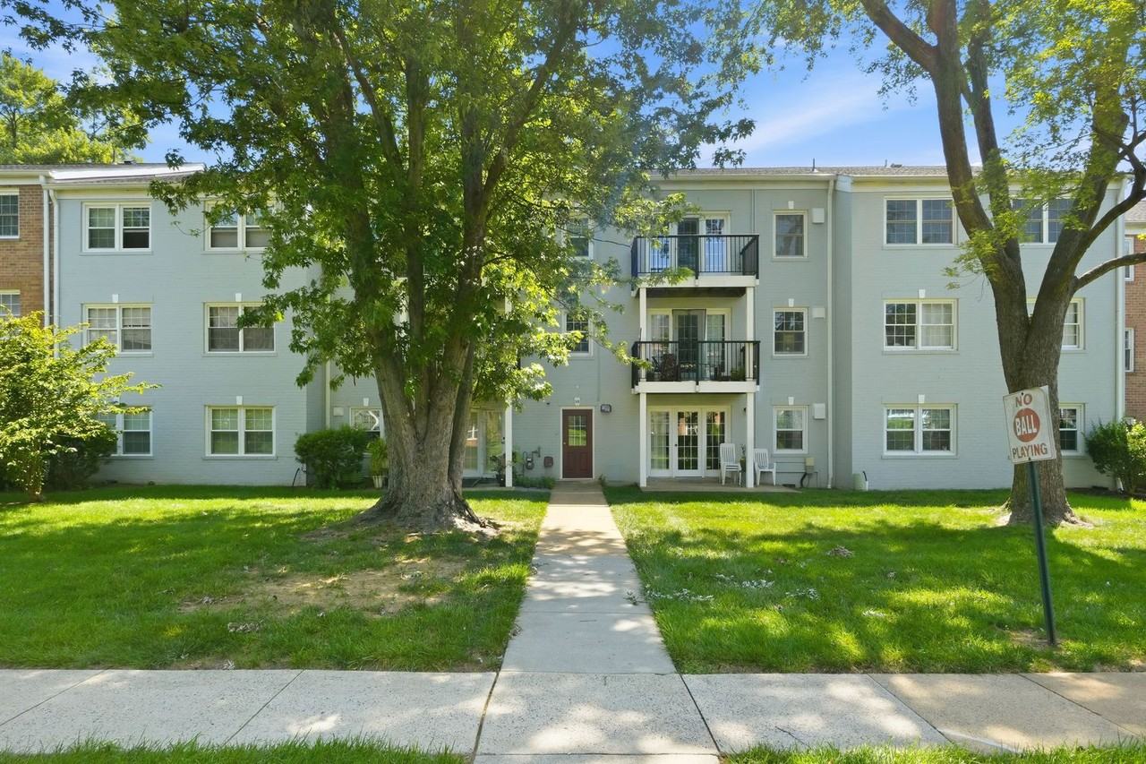 9453 Fairfax Blvd - Photo 3 of 26