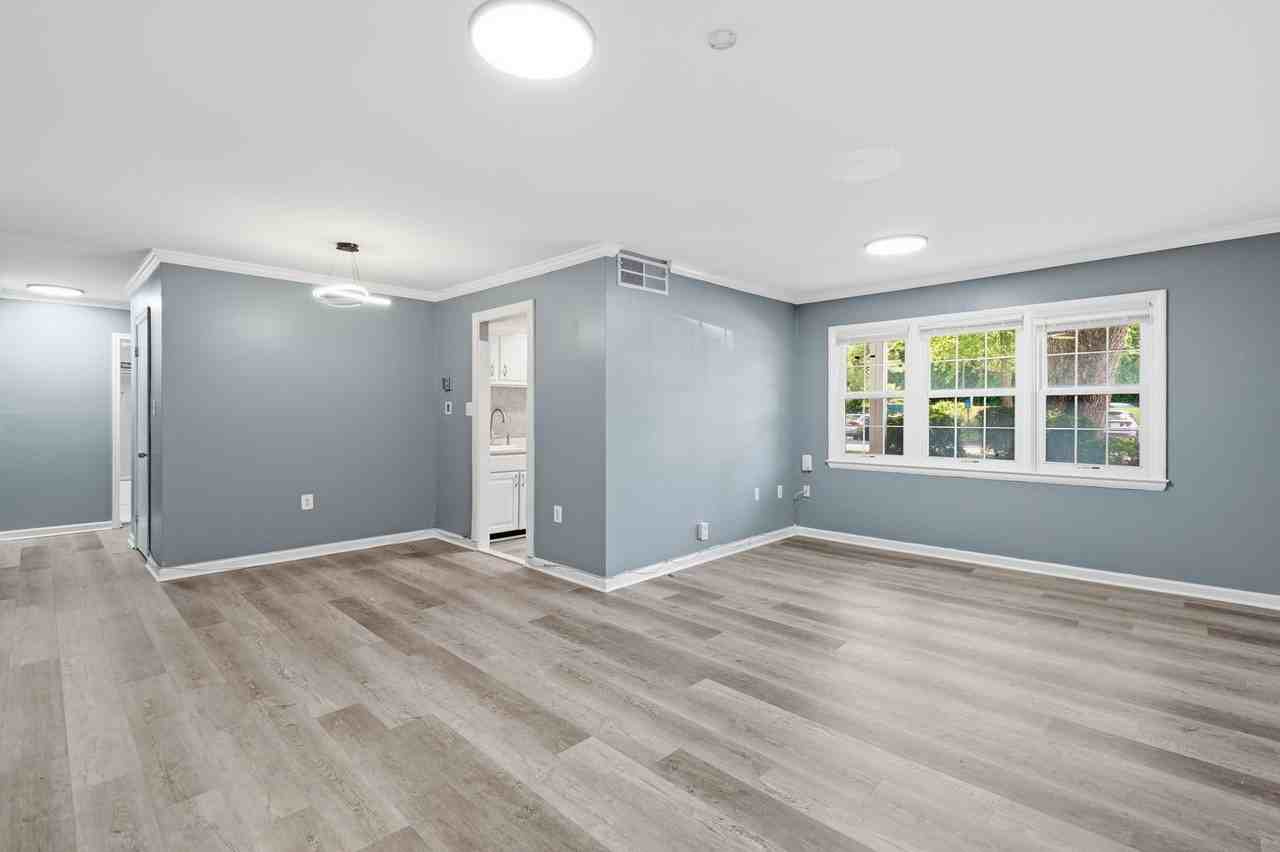 9453 Fairfax Blvd - Photo 5 of 26