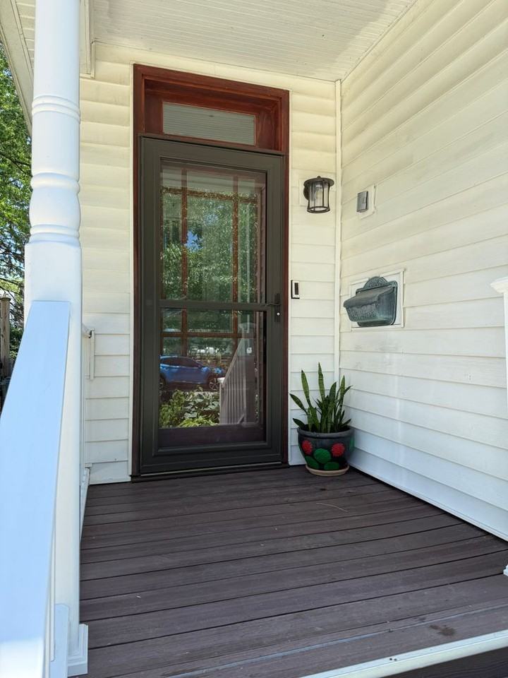 959 Lawrence St - Photo 2 of 16