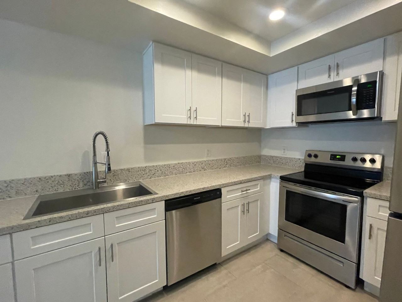 3912 60th St #9 - Photo 2 of 16