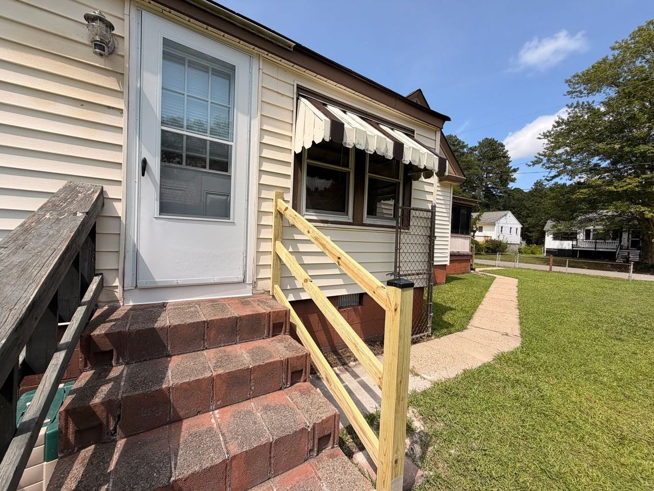 46 Langley St - Photo 3 of 22