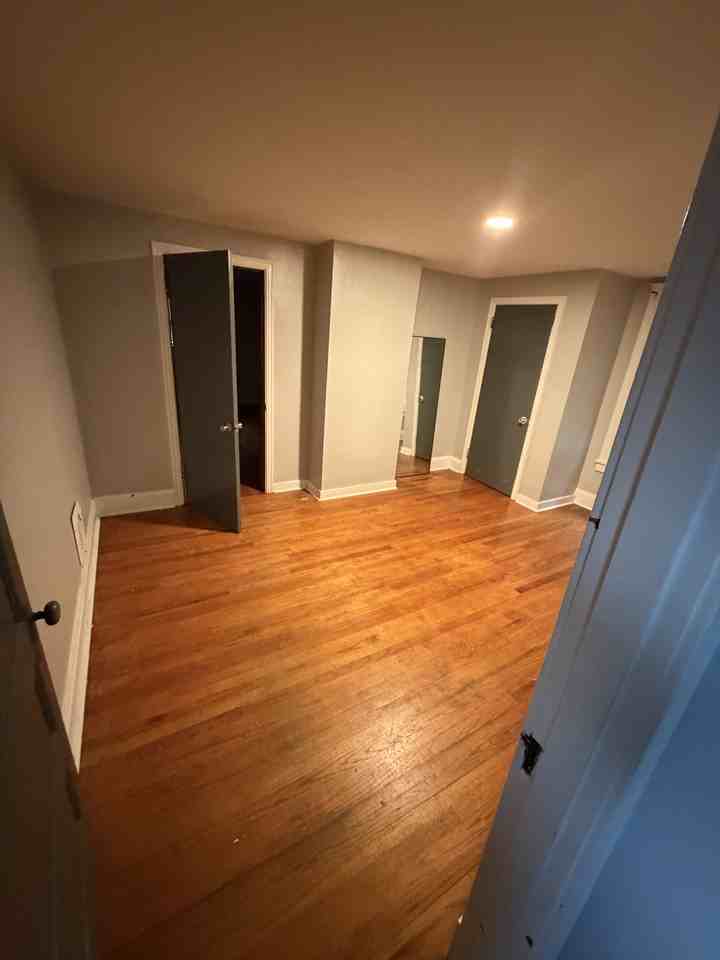 726 S Main St - Photo 6 of 6