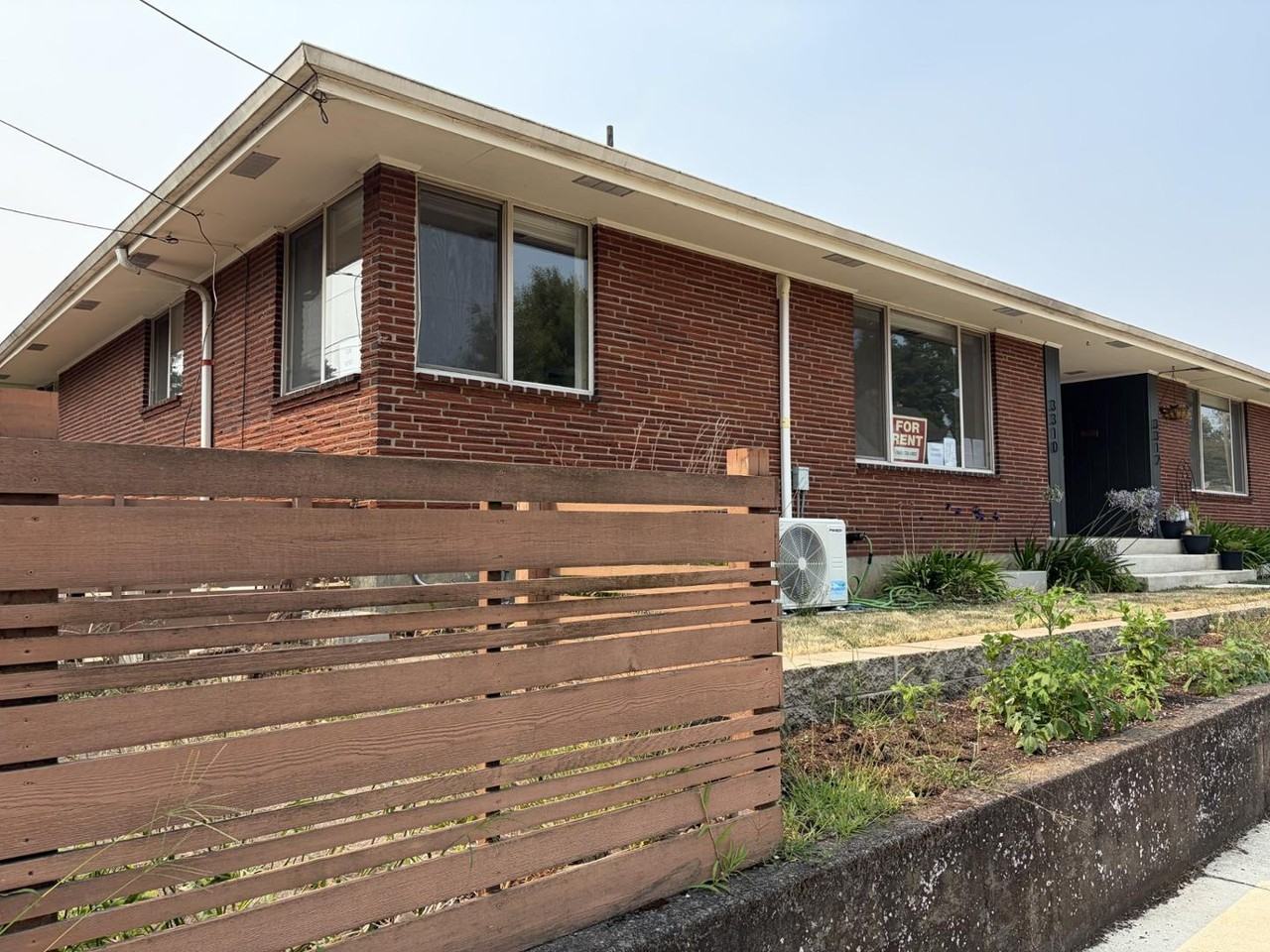 3310 Columbia St - Photo 2 of 4