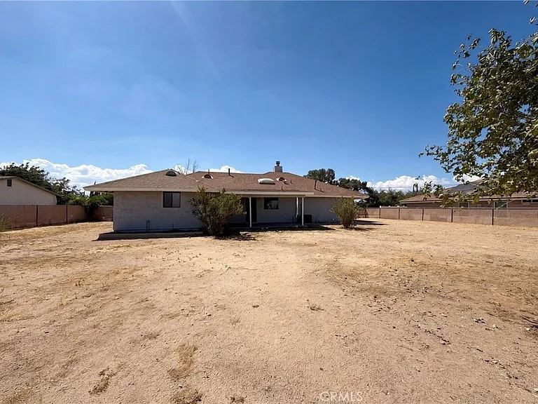 13191 El Rio Road - Photo 6 of 8