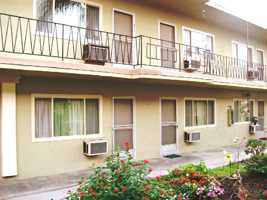 featured image of 838 N Azusa Ave #07