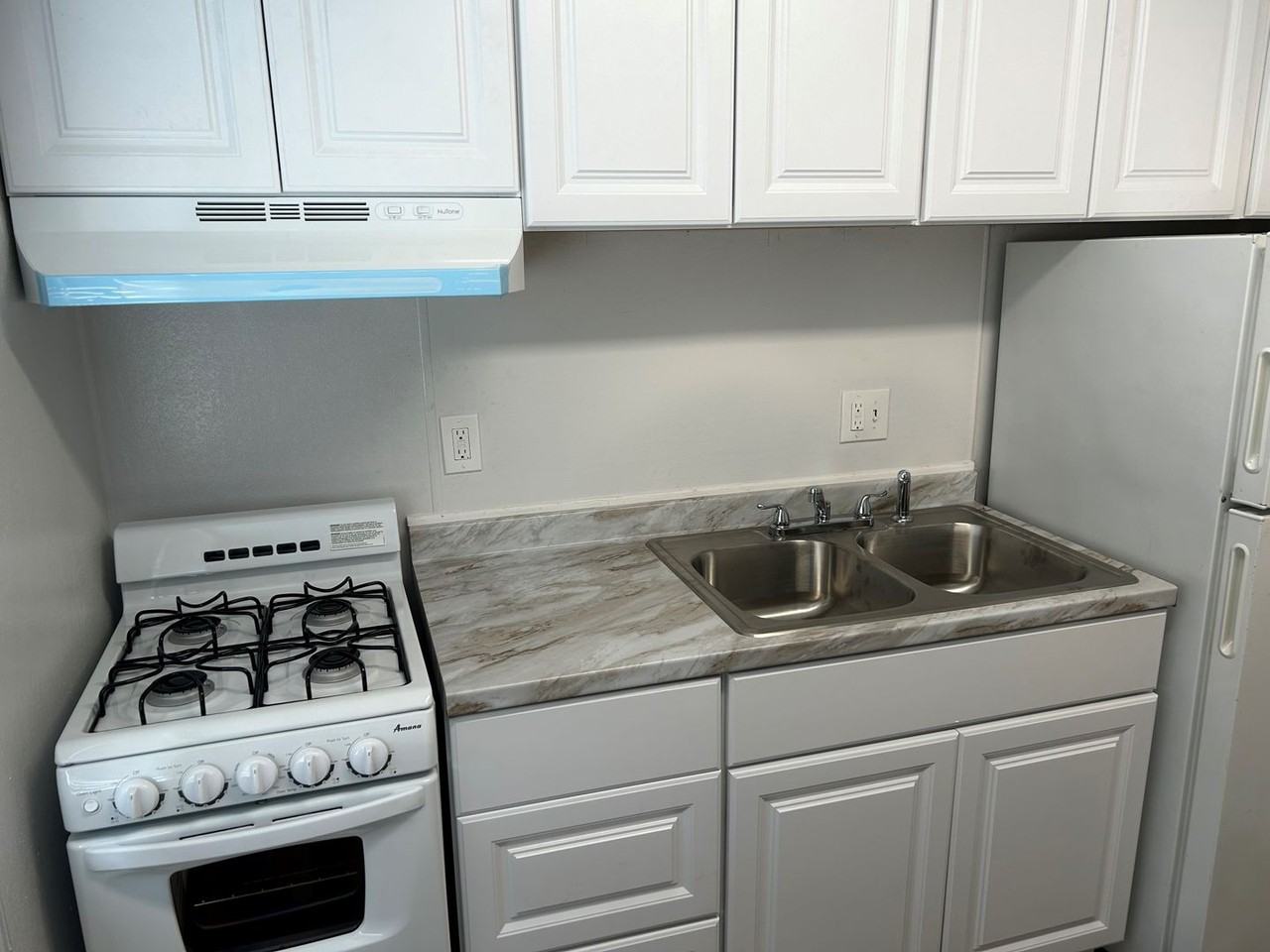 838 N Azusa Ave #07 - Photo 7 of 8