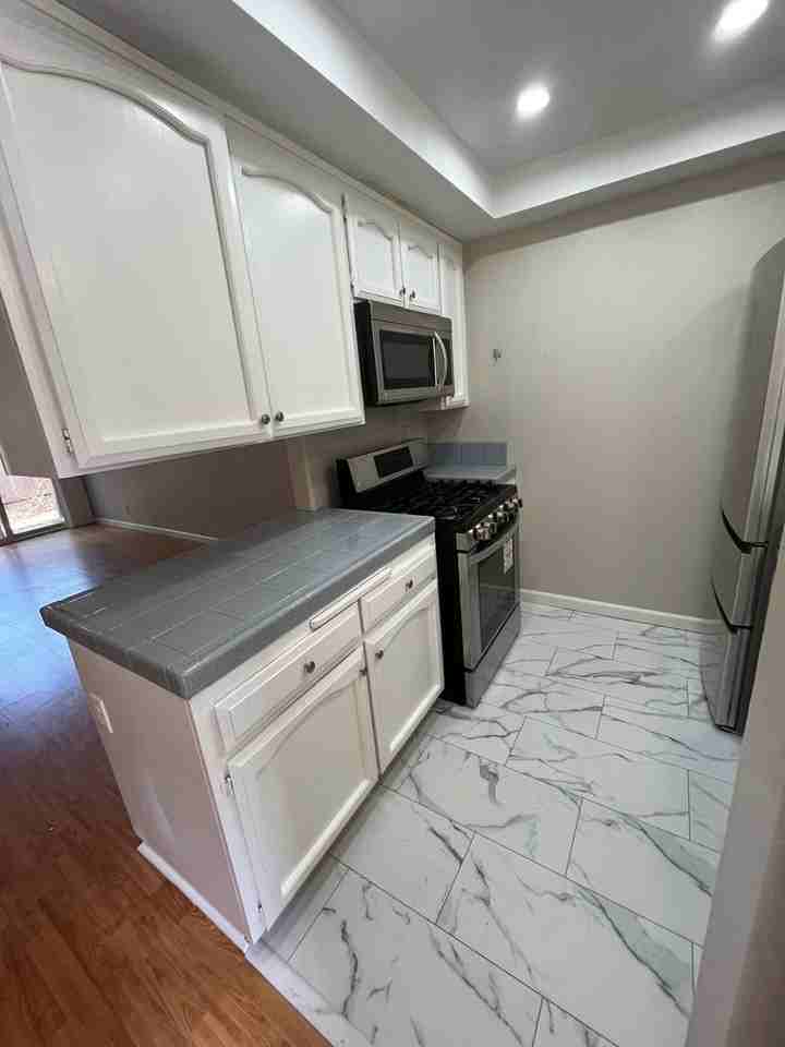 Casa Lane Townhomes - Photo 4 of 43