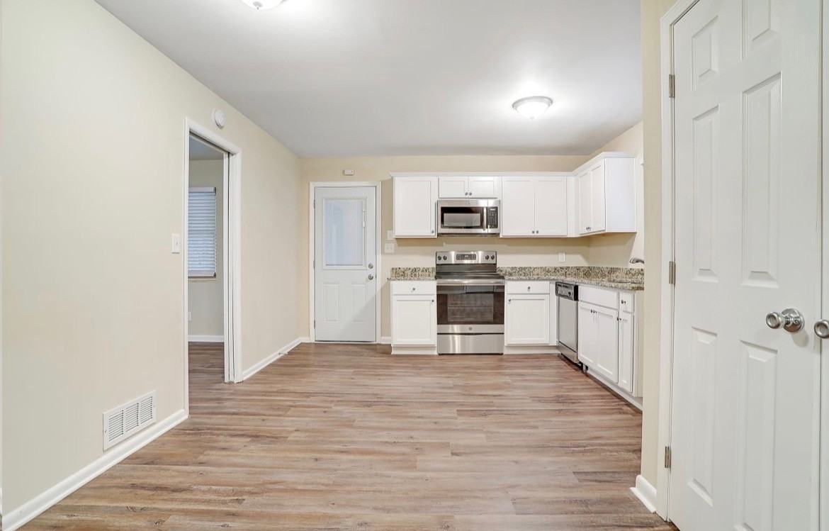 2138 Springdale Road Southwest - Photo 4 of 9