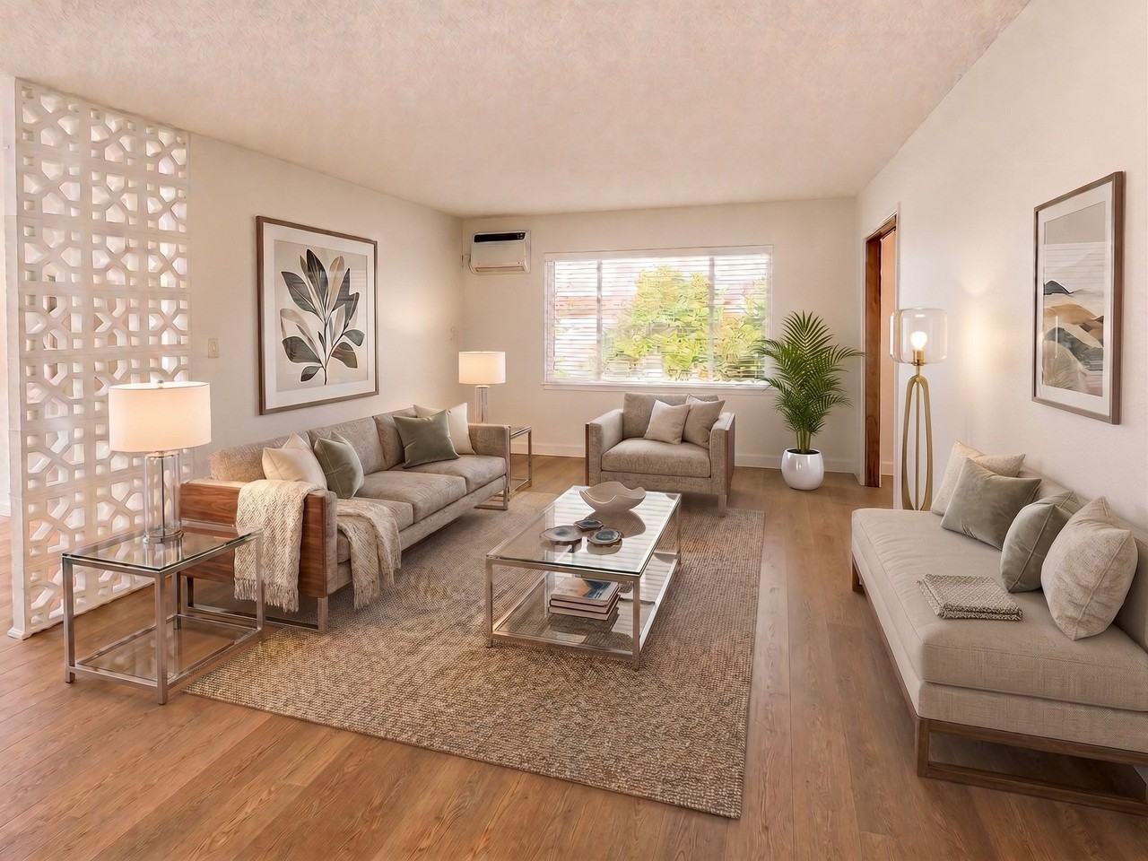 445 E Magnolia Blvd - Photo 2 of 10